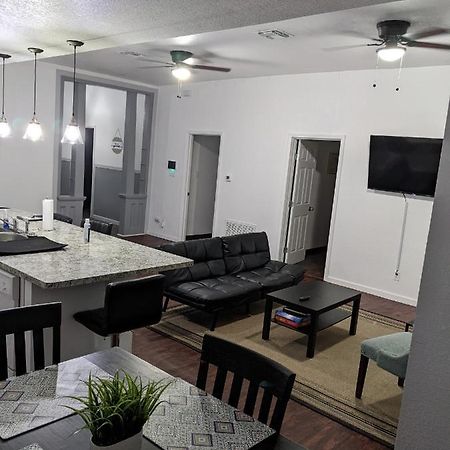 Cozy *Downtown Getaway* Villa San Antonio Exteriör bild