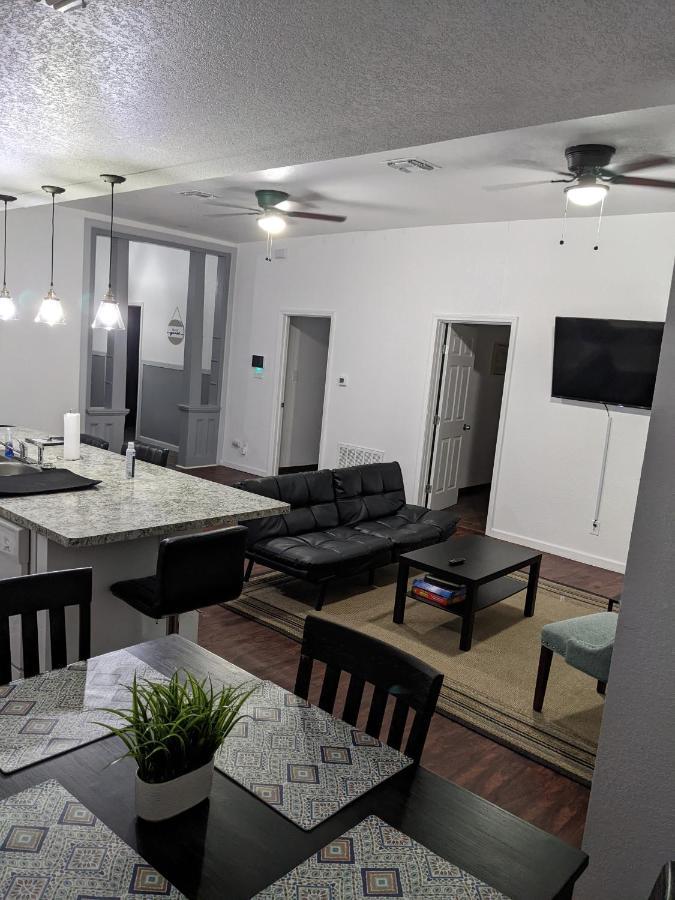 Cozy *Downtown Getaway* Villa San Antonio Exteriör bild